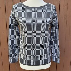 Lety & Me | NWT Size XSP Charcoal Geometric Print Sweater from Stitch Fix